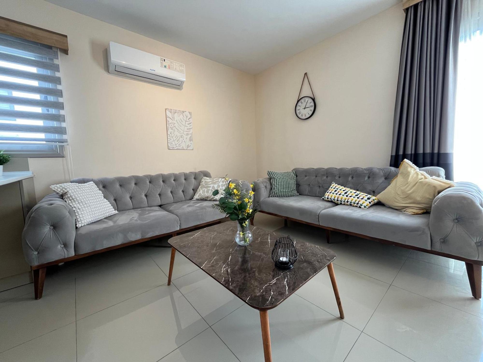 Weekend Apartments 2Br Kyrenia  Luaran gambar